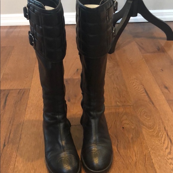 AUTHENTIC CHANEL BOOTS - Picture 6 of 8